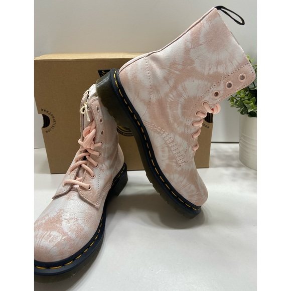 NEW Dr. Martens 1460 Pascal Women’s 8-Eye Lace Boots Tie Dye Suede Pink/White 7 - Picture 9 of 13